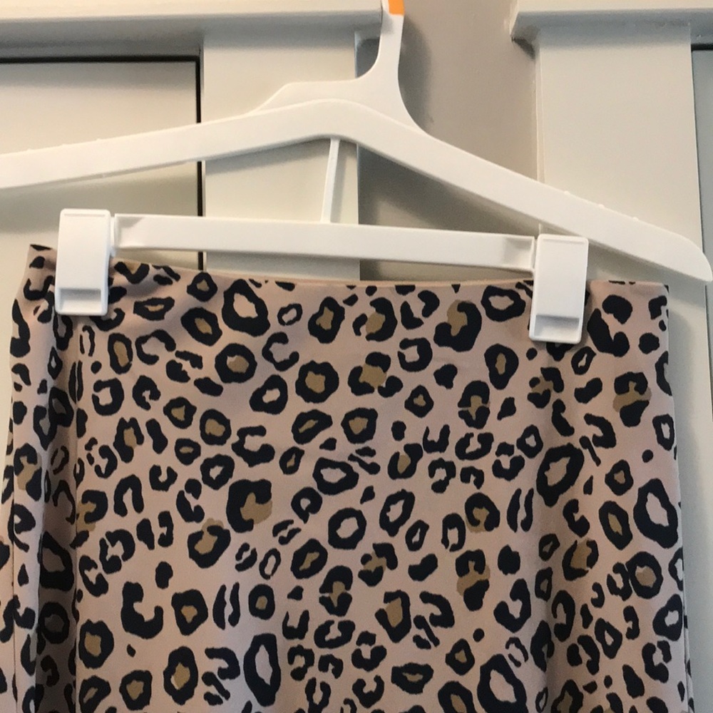 Pink leopard skirt - Picture 4 of 7